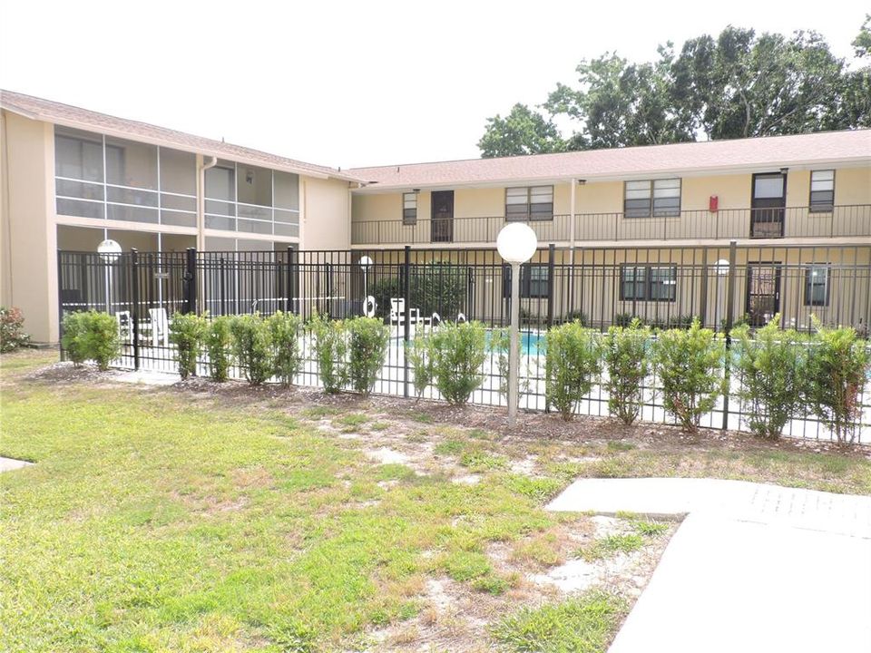 For Sale: $84,900 (2 beds, 2 baths, 1085 Square Feet)