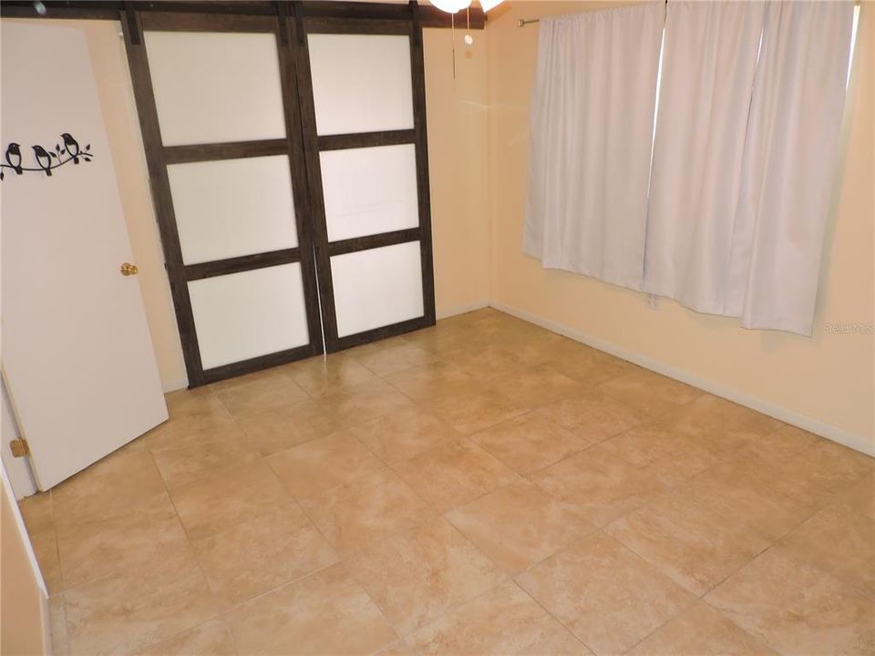 For Sale: $84,900 (2 beds, 2 baths, 1085 Square Feet)