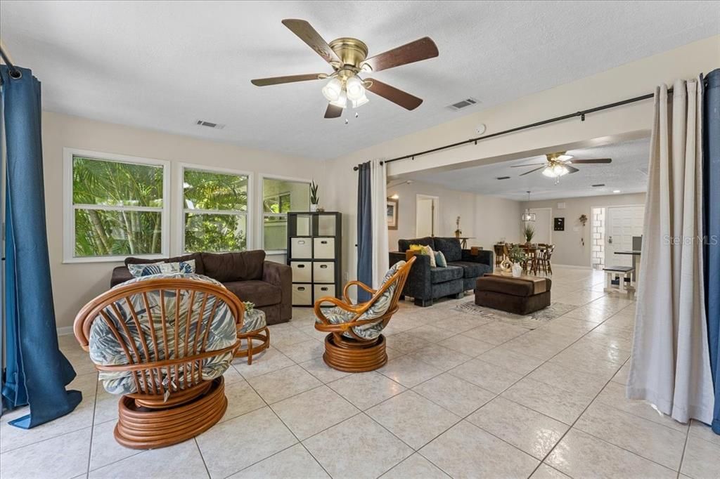 For Sale: $574,900 (3 beds, 2 baths, 1769 Square Feet)