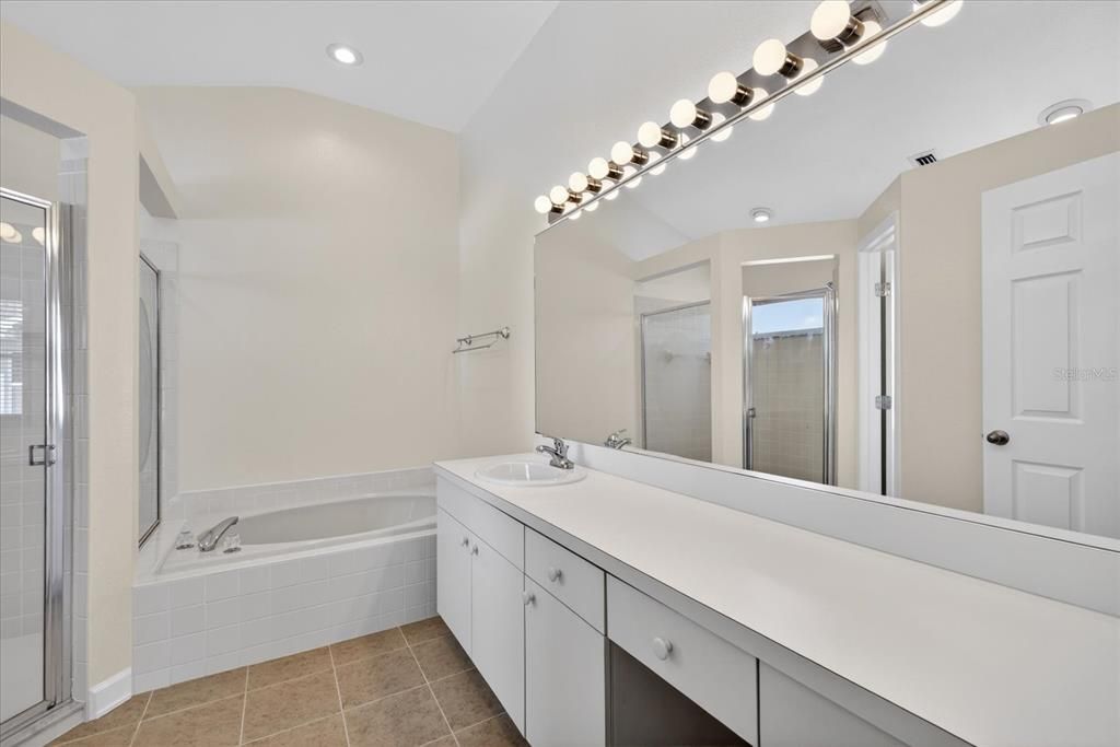 For Sale: $499,000 (3 beds, 2 baths, 1570 Square Feet)