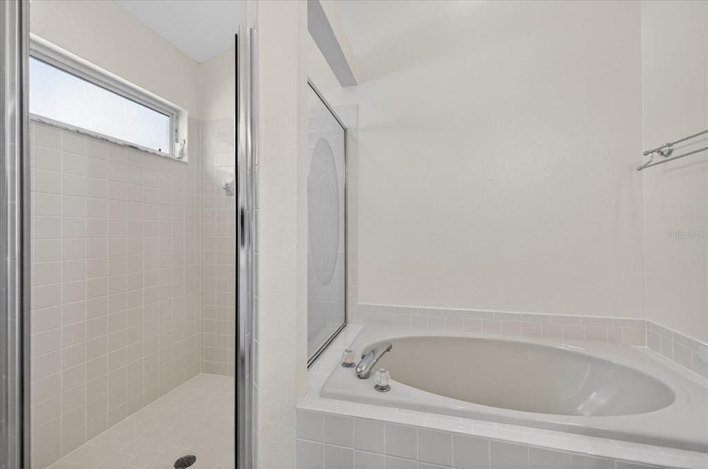 For Sale: $499,000 (3 beds, 2 baths, 1570 Square Feet)