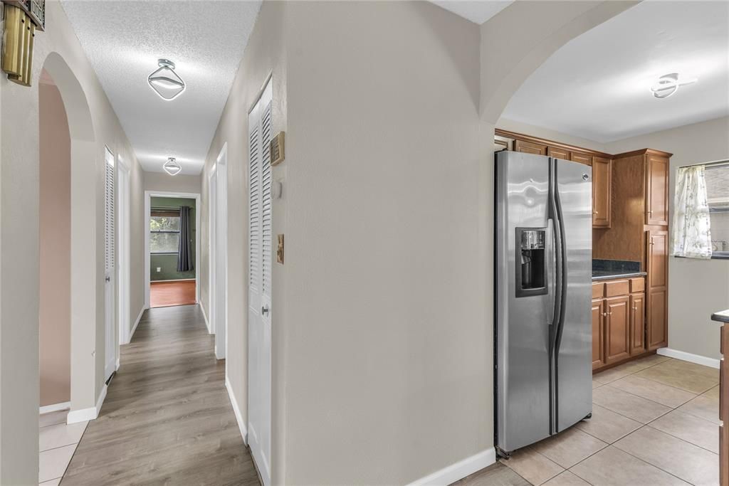 For Sale: $377,000 (3 beds, 2 baths, 1320 Square Feet)