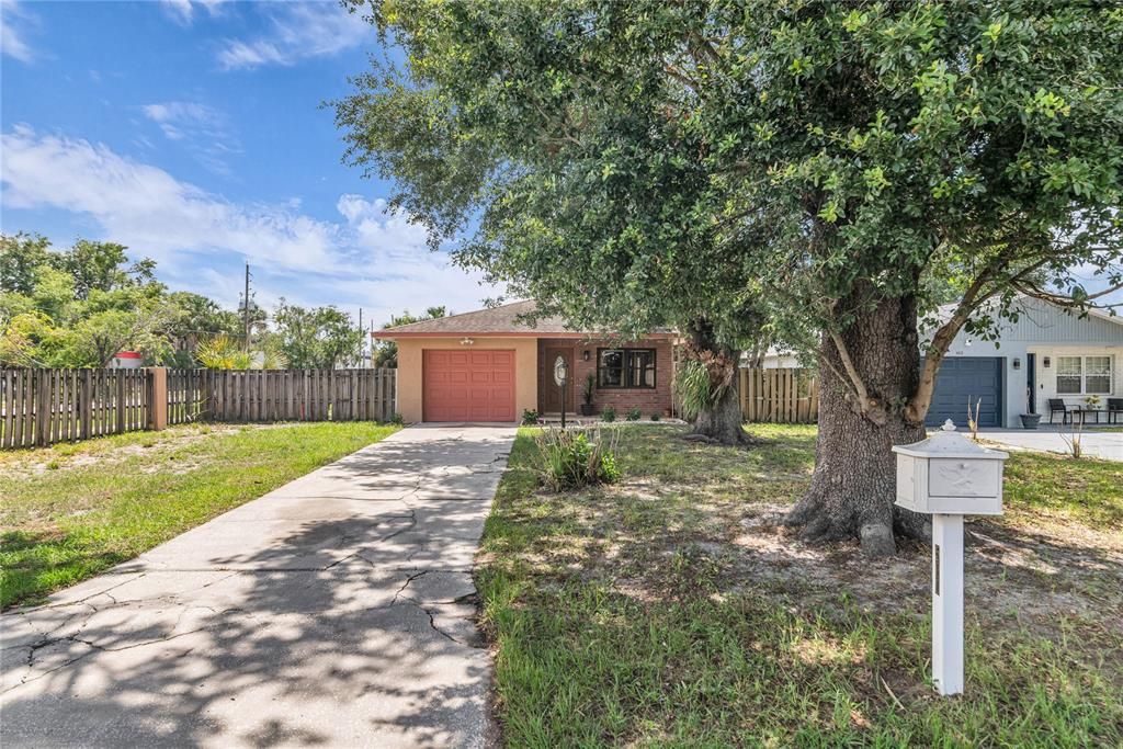 For Sale: $377,000 (3 beds, 2 baths, 1320 Square Feet)