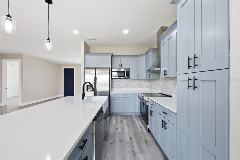 En Venta: $369,999 (4 camas, 3 baños, 1892 Pies cuadrados)