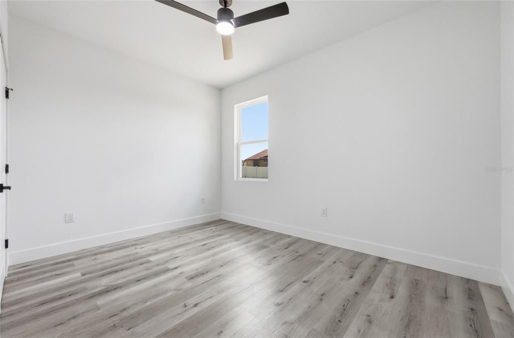 En Venta: $369,999 (4 camas, 3 baños, 1892 Pies cuadrados)