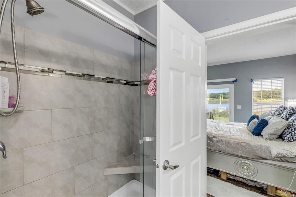 For Sale: $499,900 (3 beds, 3 baths, 1836 Square Feet)