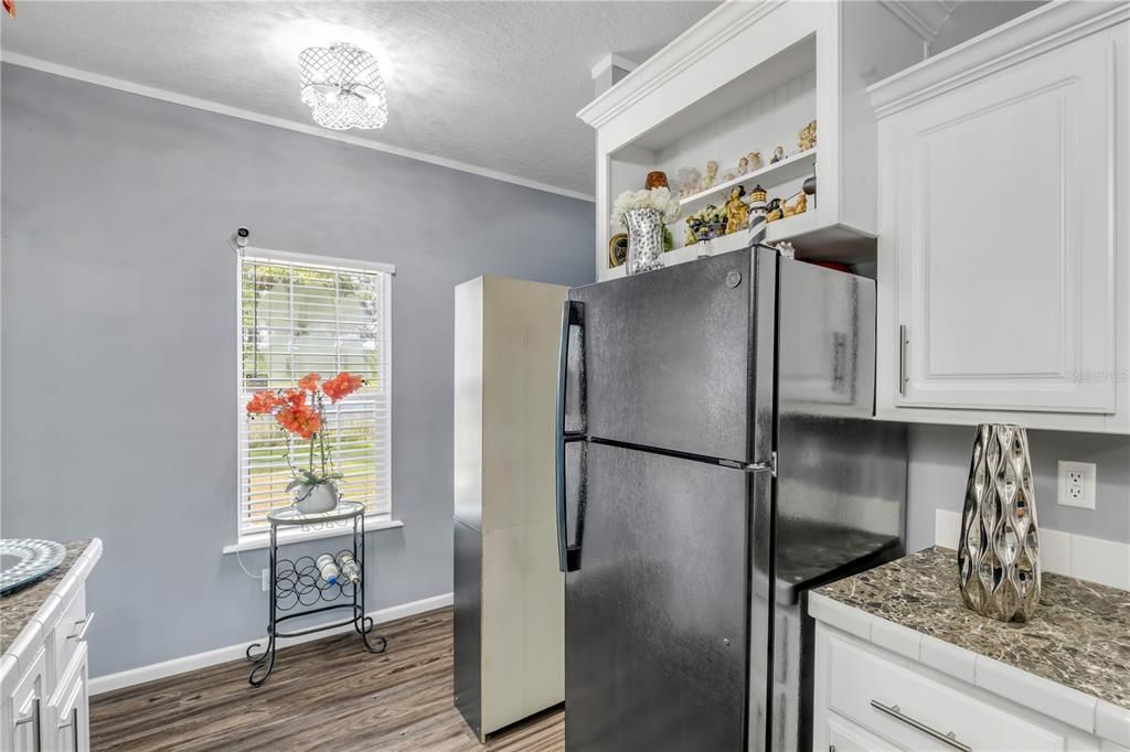 For Sale: $499,900 (3 beds, 3 baths, 1836 Square Feet)