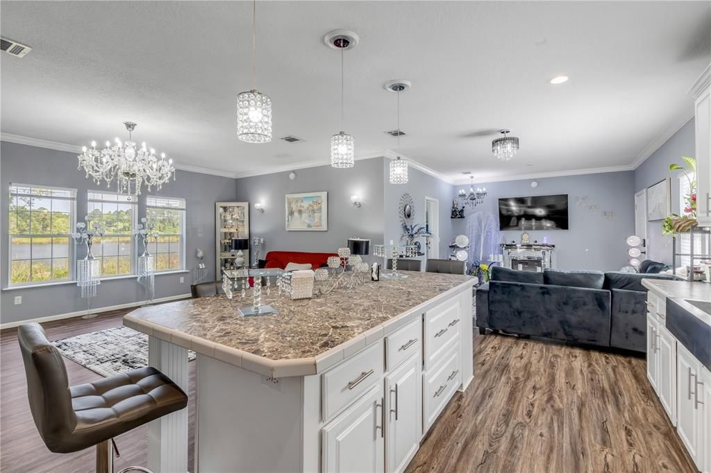 For Sale: $499,900 (3 beds, 3 baths, 1836 Square Feet)