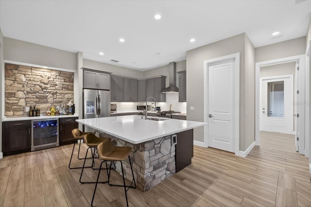 For Sale: $1,300,000 (4 beds, 3 baths, 2926 Square Feet)