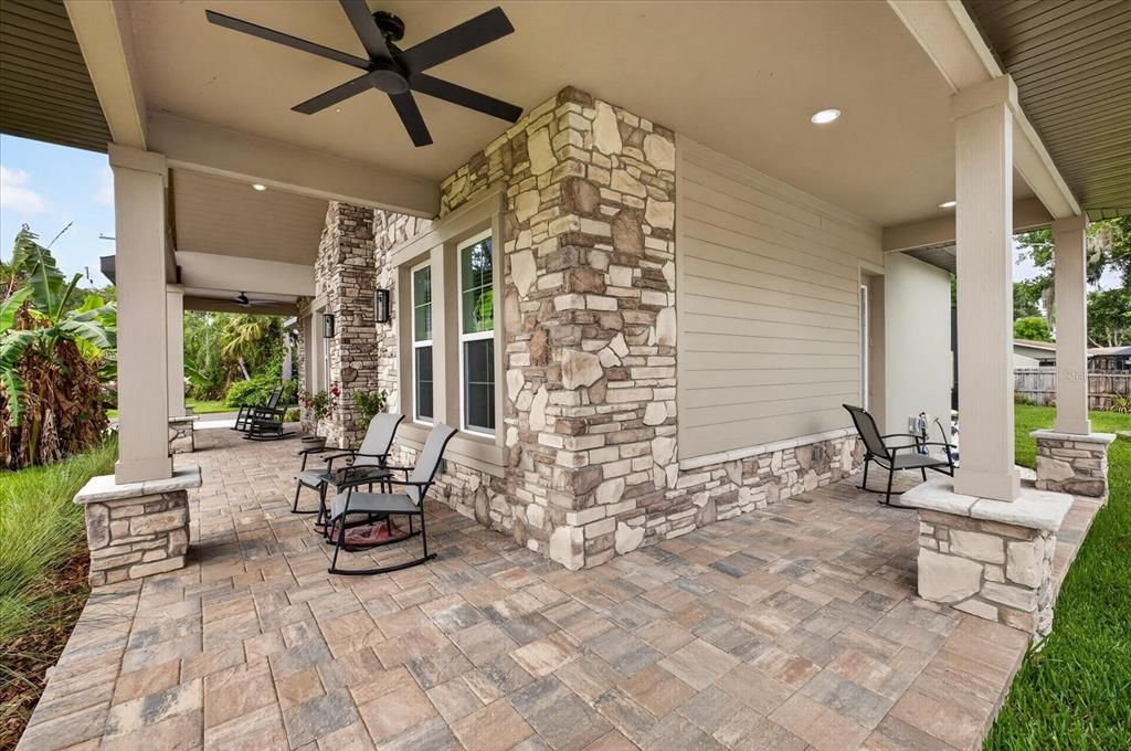 For Sale: $1,300,000 (4 beds, 3 baths, 2926 Square Feet)