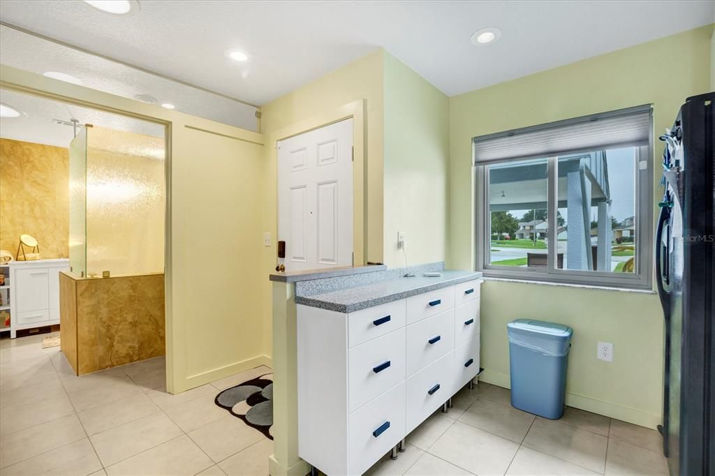 Под контрактом: $179,900 (2 спален, 2 ванн, 1104 Квадратных фут)