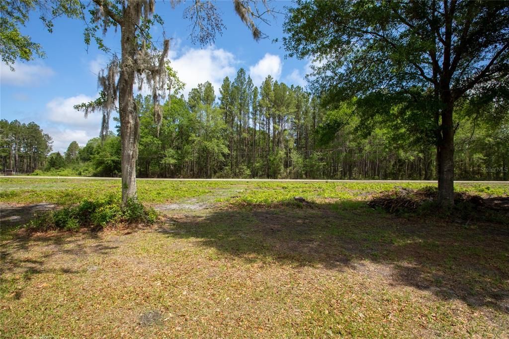 En Venta: $45,000 (3.18 acres)
