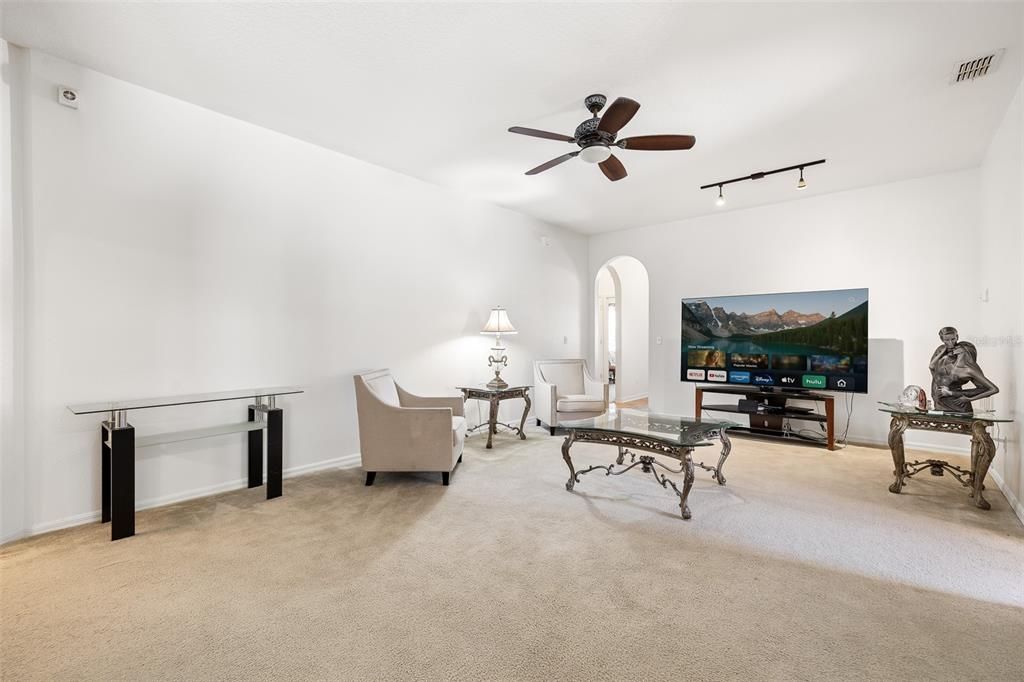 For Sale: $335,000 (4 beds, 2 baths, 1855 Square Feet)