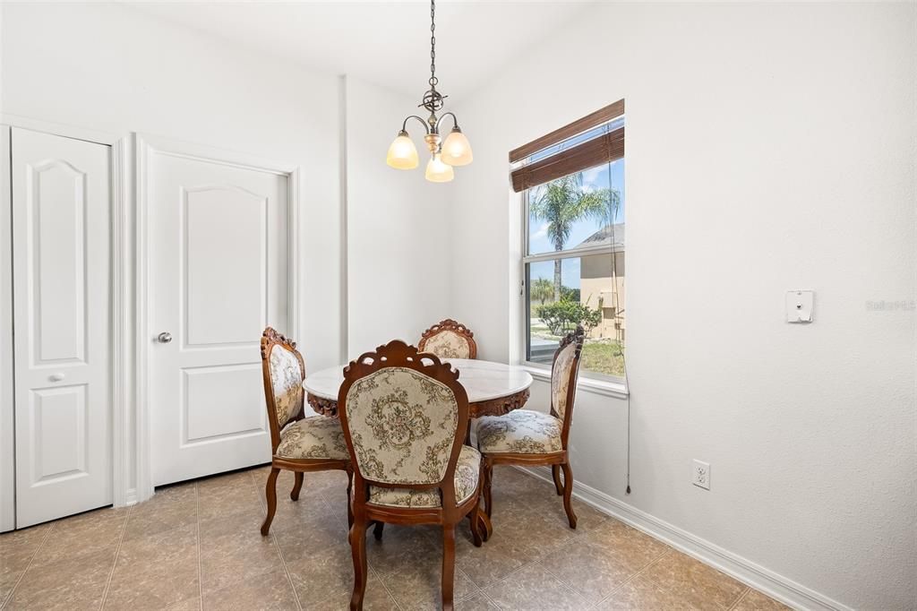 For Sale: $335,000 (4 beds, 2 baths, 1855 Square Feet)