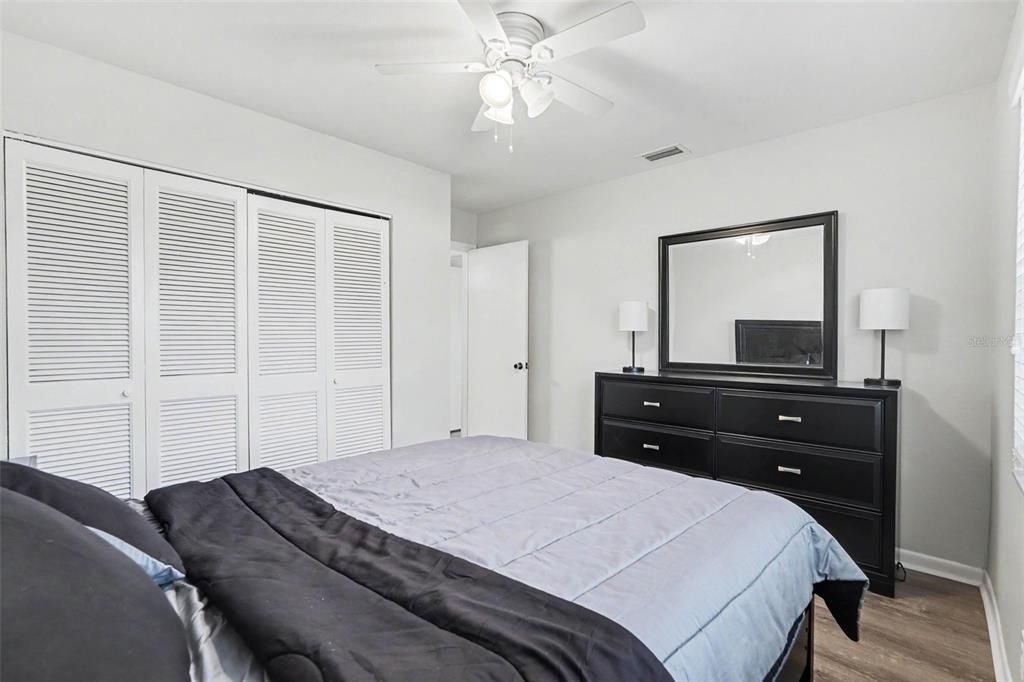For Sale: $239,000 (2 beds, 2 baths, 1180 Square Feet)
