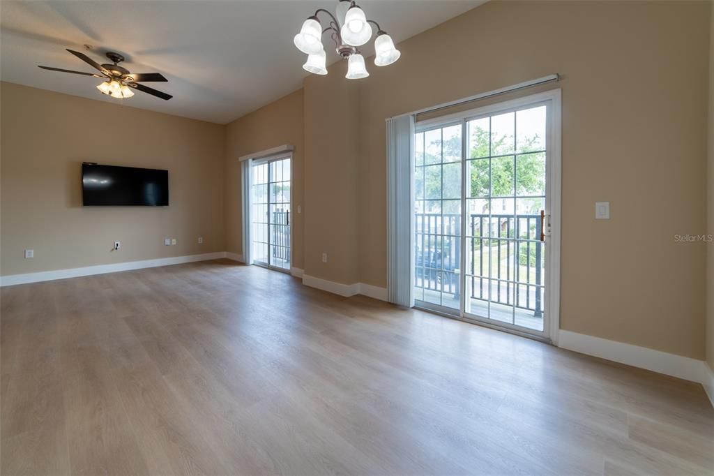 В аренду: $1,950 (2 спален, 2 ванн, 1200 Квадратных фут)