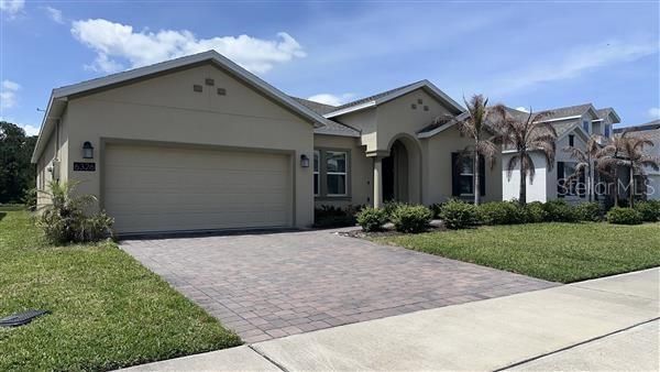 Recently Rented: $2,695 (4 beds, 3 baths, 2911 Square Feet)