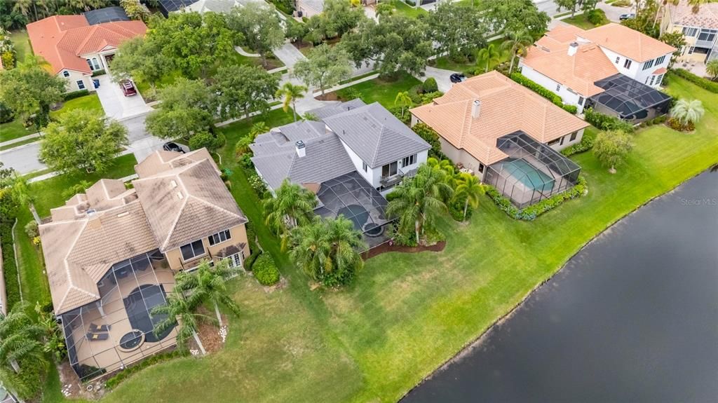 Activo con contrato: $1,350,000 (4 camas, 4 baños, 3738 Pies cuadrados)