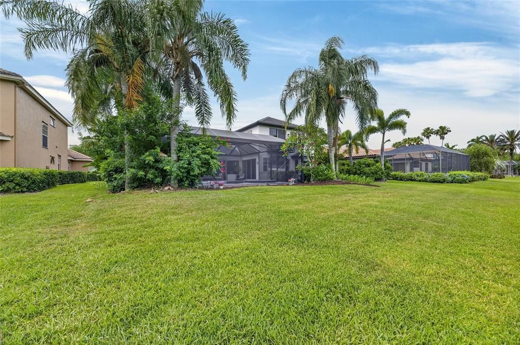 Activo con contrato: $1,350,000 (4 camas, 4 baños, 3738 Pies cuadrados)