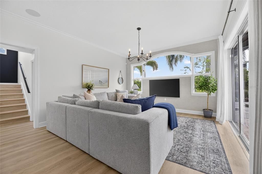 Activo con contrato: $1,350,000 (4 camas, 4 baños, 3738 Pies cuadrados)
