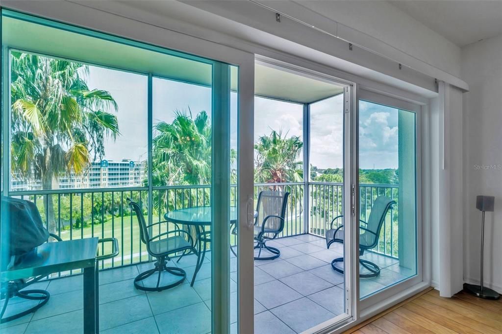 На продажу: $425,000 (3 спален, 2 ванн, 1801 Квадратных фут)