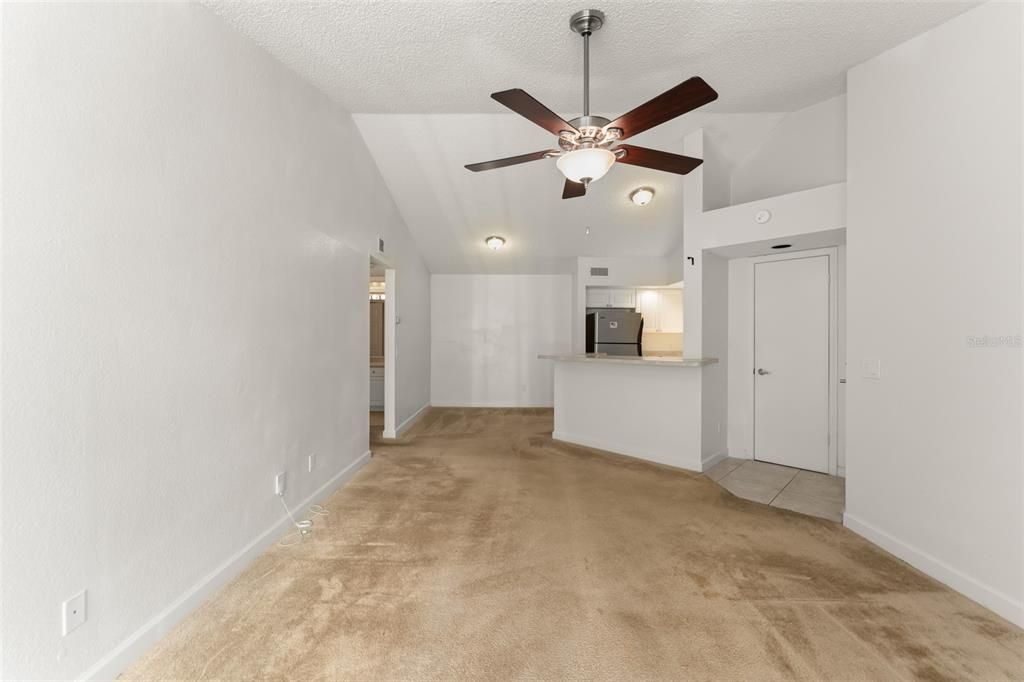 En Venta: $124,900 (1 camas, 1 baños, 735 Pies cuadrados)