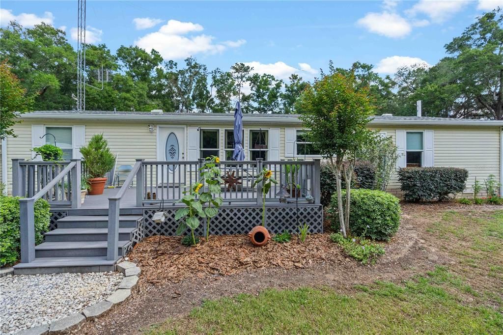 Active With Contract: $338,500 (3 beds, 2 baths, 1800 Square Feet)