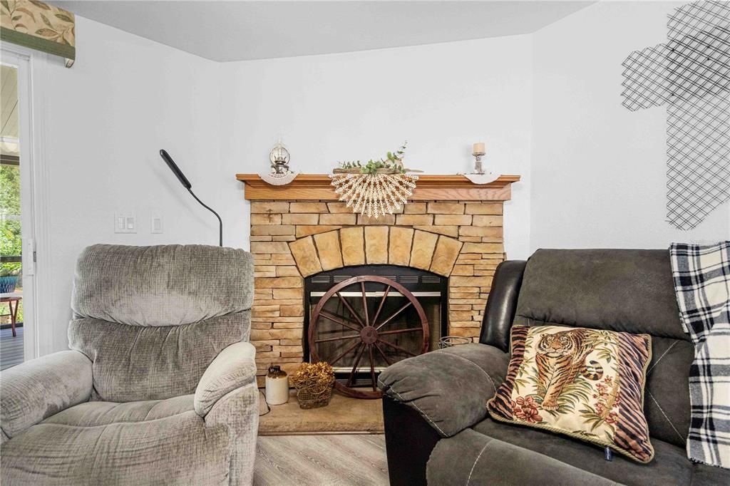 Active With Contract: $338,500 (3 beds, 2 baths, 1800 Square Feet)