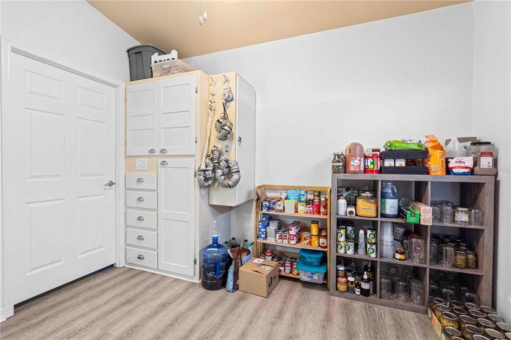 Active With Contract: $338,500 (3 beds, 2 baths, 1800 Square Feet)