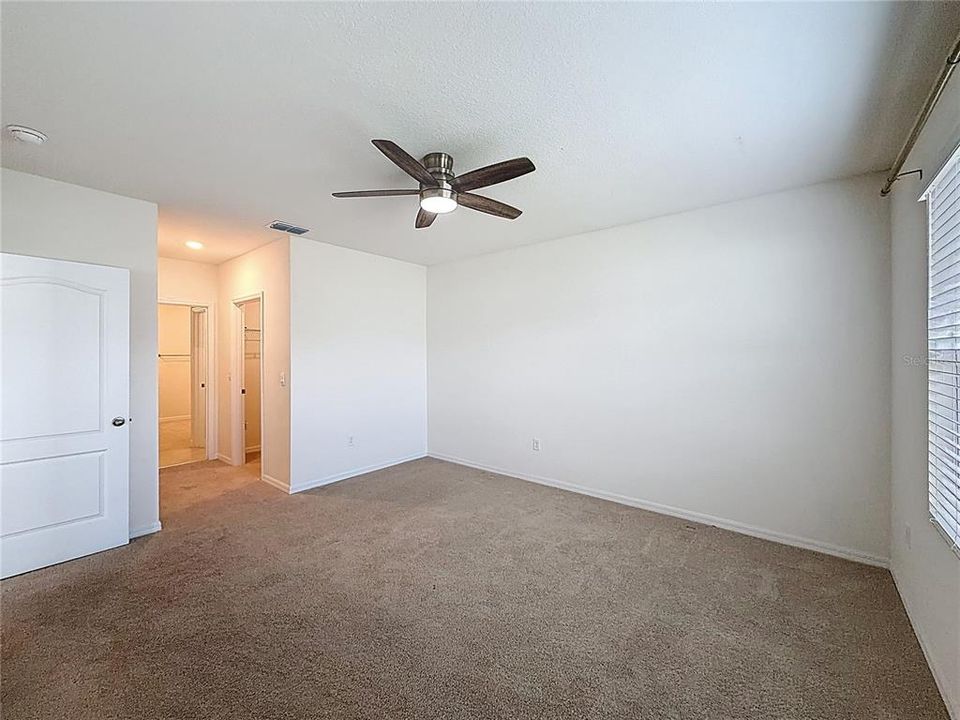 For Rent: $2,200 (3 beds, 2 baths, 1673 Square Feet)