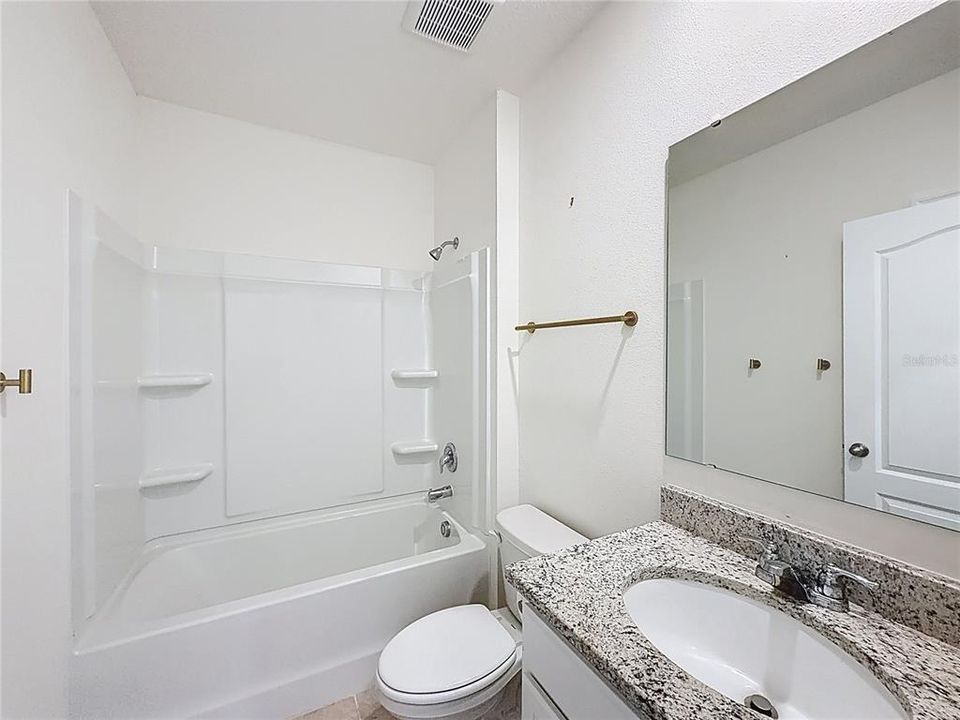 For Rent: $2,200 (3 beds, 2 baths, 1673 Square Feet)