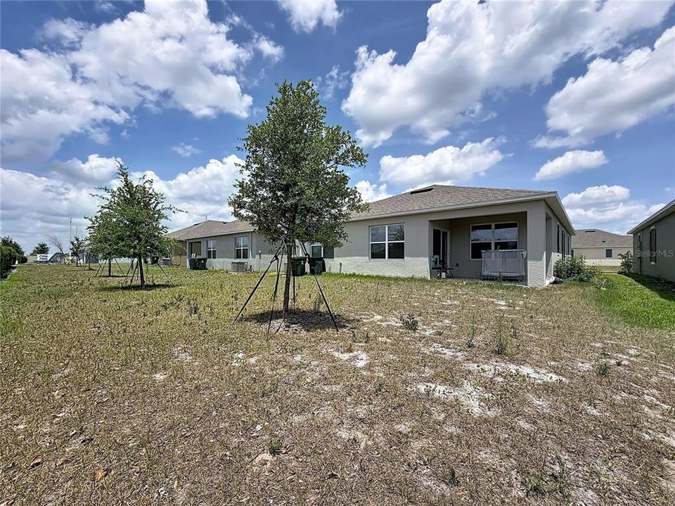 For Rent: $2,200 (3 beds, 2 baths, 1673 Square Feet)