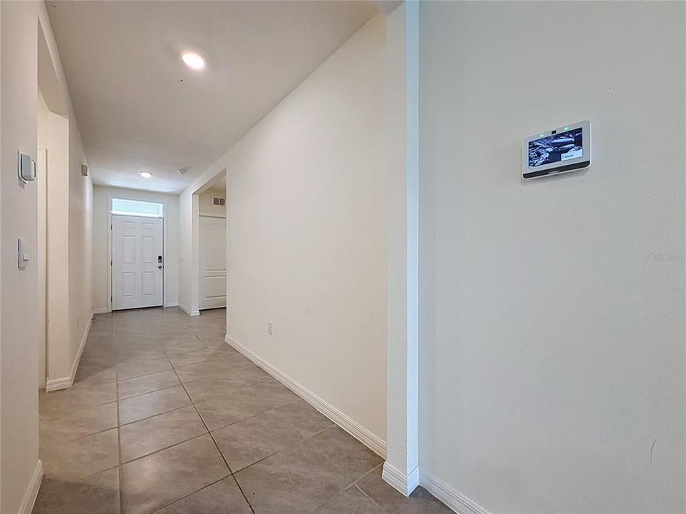 For Rent: $2,200 (3 beds, 2 baths, 1673 Square Feet)