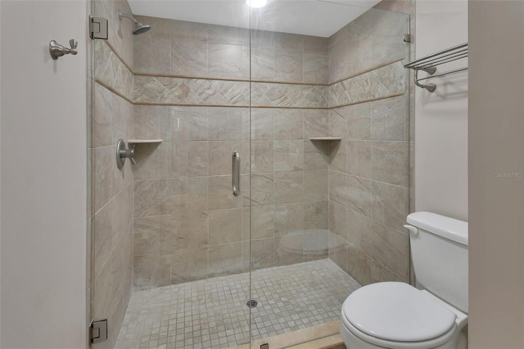 For Sale: $279,900 (3 beds, 2 baths, 1837 Square Feet)