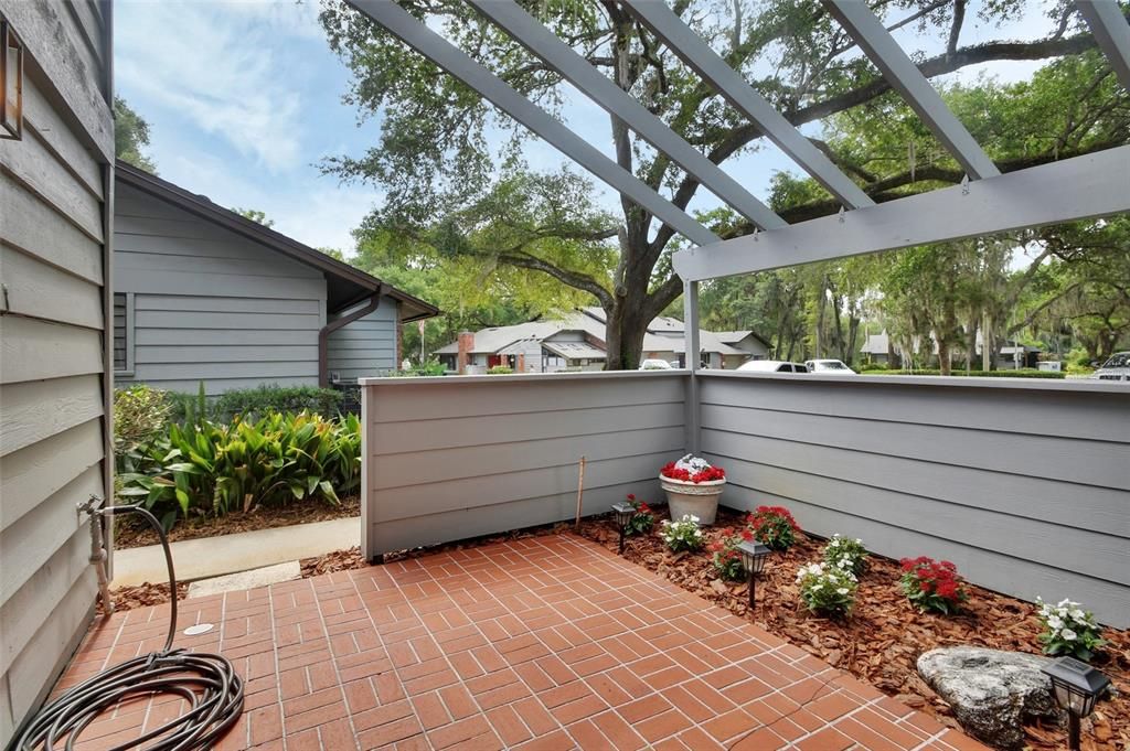 For Sale: $279,900 (3 beds, 2 baths, 1837 Square Feet)
