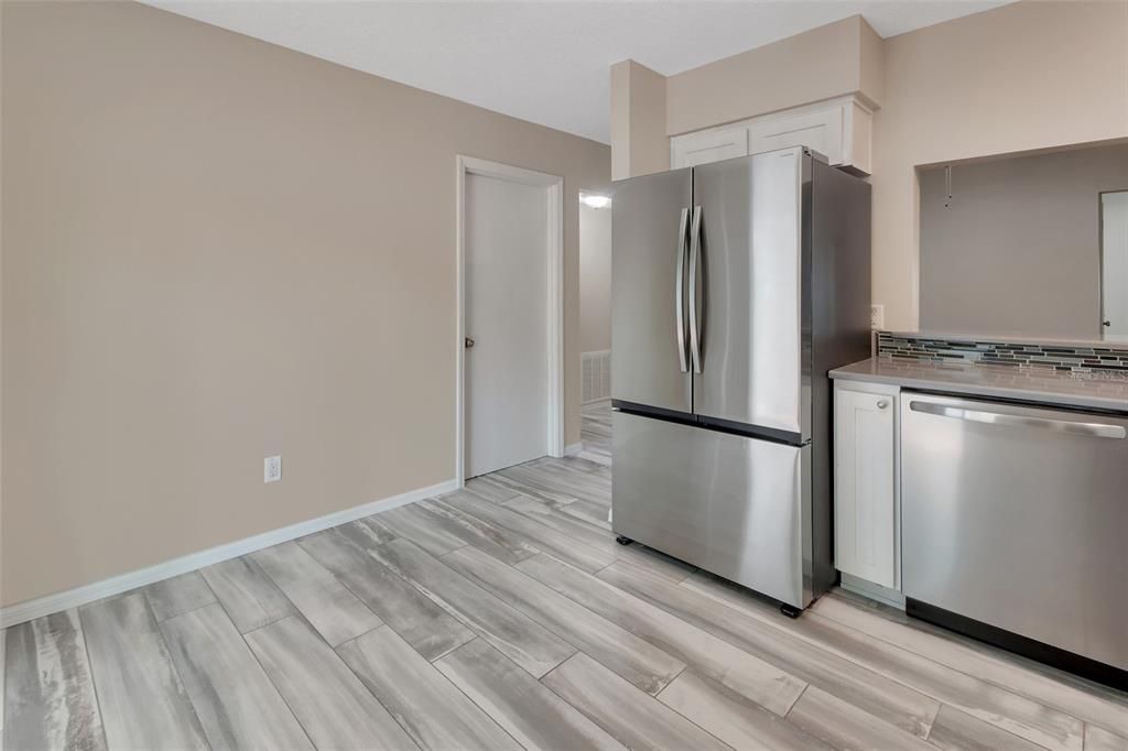 For Sale: $279,900 (3 beds, 2 baths, 1837 Square Feet)