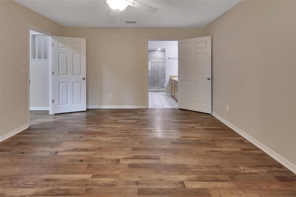 For Sale: $279,900 (3 beds, 2 baths, 1837 Square Feet)