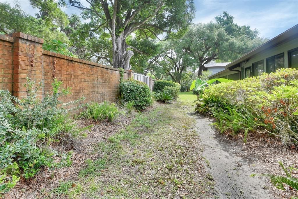 For Sale: $279,900 (3 beds, 2 baths, 1837 Square Feet)