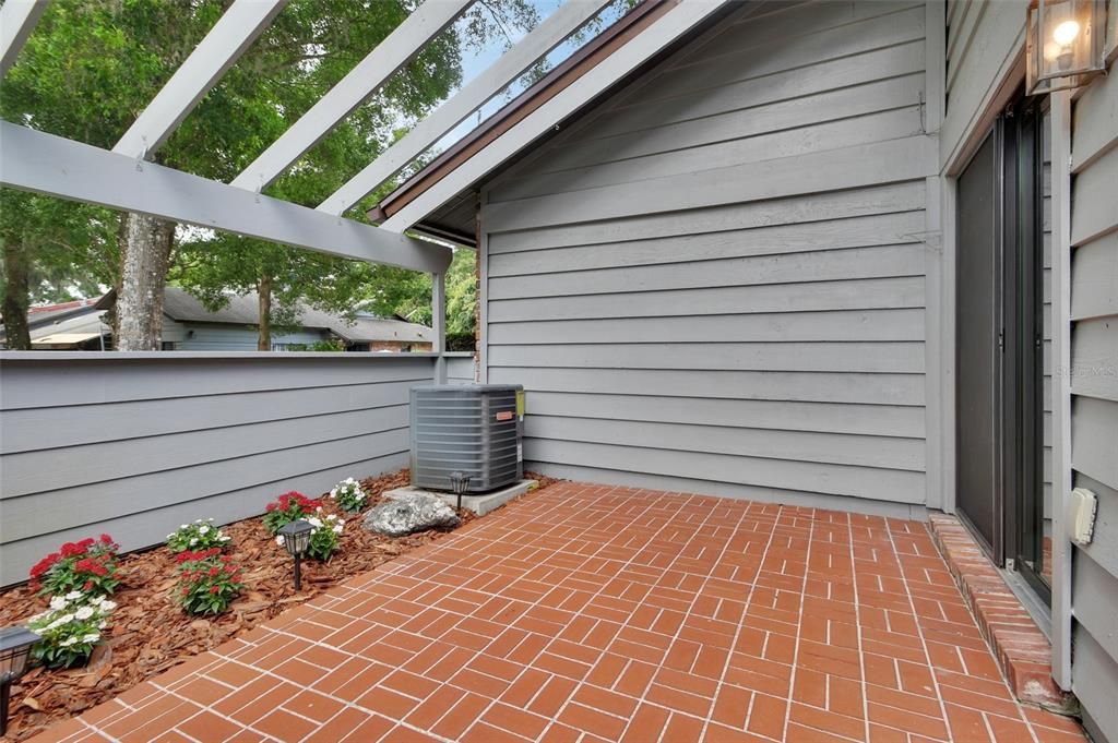For Sale: $279,900 (3 beds, 2 baths, 1837 Square Feet)