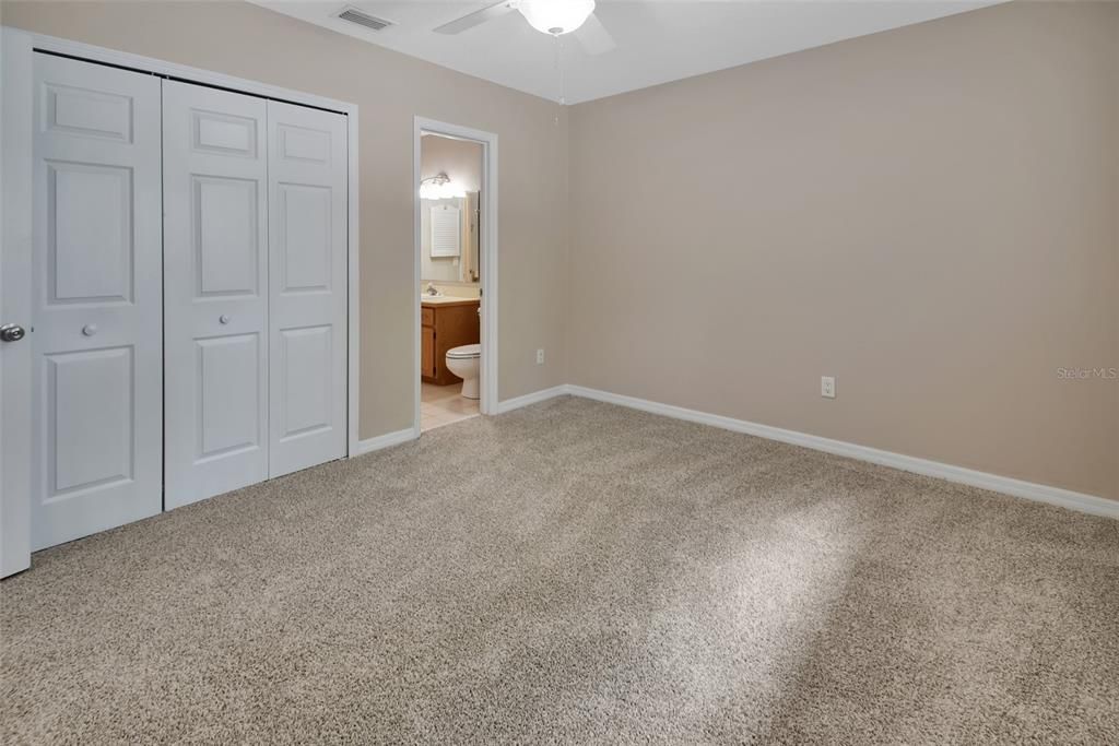For Sale: $279,900 (3 beds, 2 baths, 1837 Square Feet)