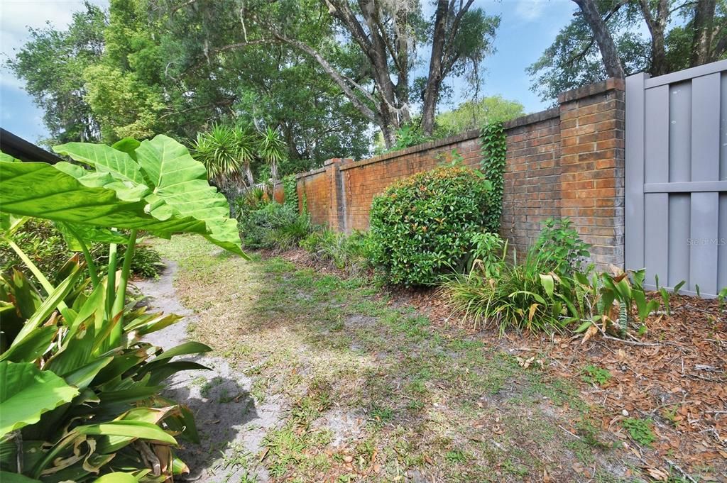 For Sale: $279,900 (3 beds, 2 baths, 1837 Square Feet)