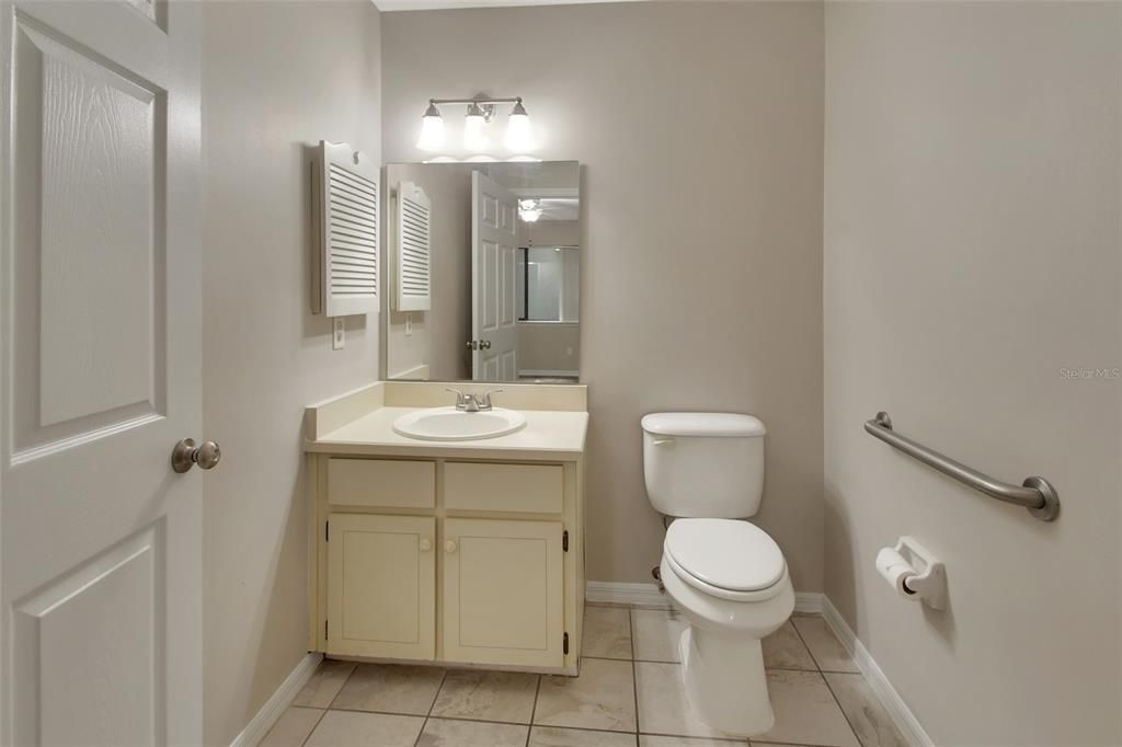 For Sale: $279,900 (3 beds, 2 baths, 1837 Square Feet)
