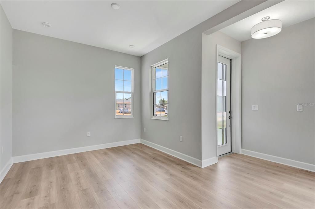 For Sale: $394,990 (2 beds, 2 baths, 1434 Square Feet)