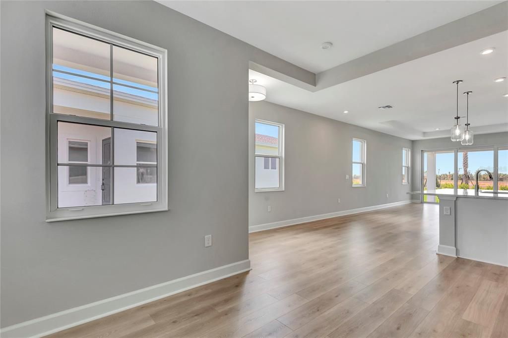 For Sale: $394,990 (2 beds, 2 baths, 1434 Square Feet)