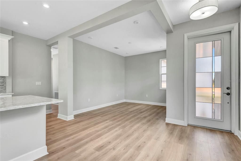 For Sale: $394,990 (2 beds, 2 baths, 1434 Square Feet)