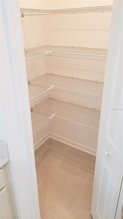 В аренду: $2,600 (5 спален, 2 ванн, 2112 Квадратных фут)