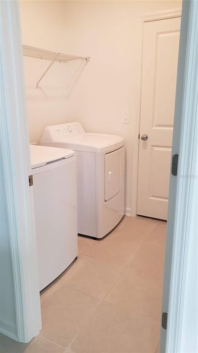 В аренду: $2,600 (5 спален, 2 ванн, 2112 Квадратных фут)