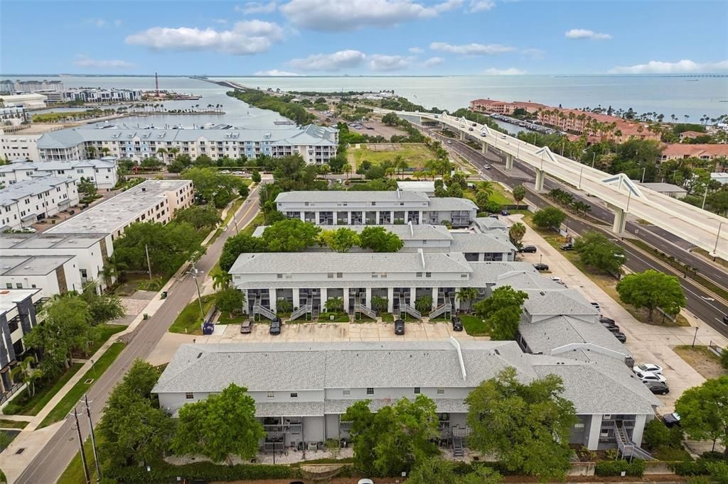 For Sale: $240,000 (2 beds, 1 baths, 1020 Square Feet)