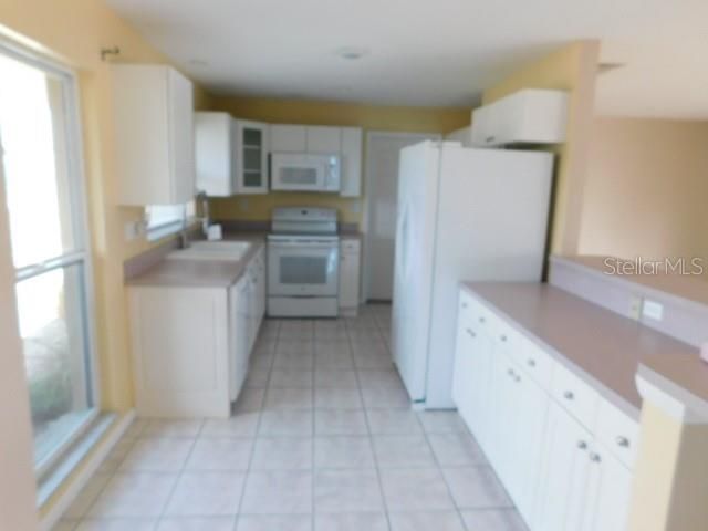 Active With Contract: $175,000 (3 beds, 2 baths, 1429 Square Feet)