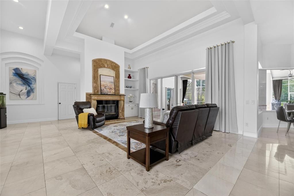 En Venta: $1,645,000 (4 camas, 3 baños, 4249 Pies cuadrados)